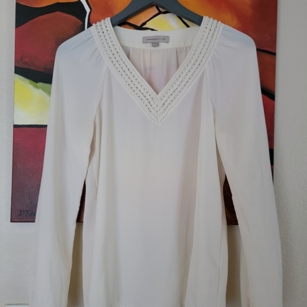 Banana Republic Heritage Cream Ivory V-Neck Eyelet Chiffon Blouse Womens Small